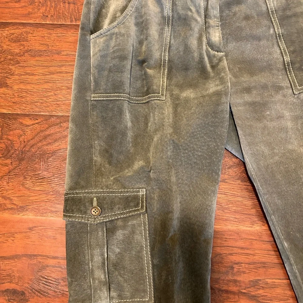 Wilson’s Leather Maxims Suede Cargo Pants. Olive Green. Size 8. - Picture 3 of 6